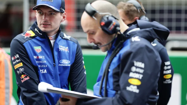 Max Verstappen byl poprvé v kariéře diskvalifikován. Kvůli chybě s pneumatikami
