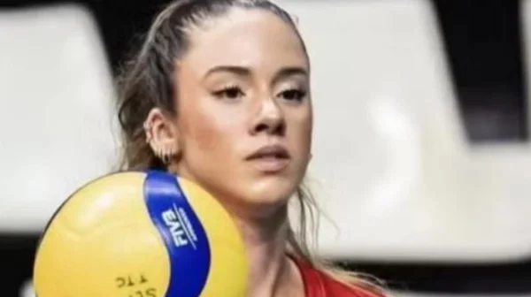 Jen milimetry od tragédie: Volejbalovou krásku postřelily při loupeži