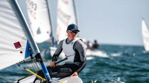 Jachtař Jiří Tomeš veze bronz z juniorského mistrovství světa v ILCA 6