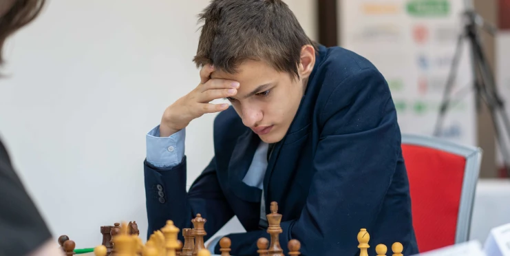 Česko má nového šachového velmistra. Ohrozí šestnáctiletý Finěk i jedničku Navaru?