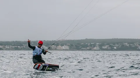 Na zasněžené Mallorce začal Světový pohár olympijských tříd v hodně netypických podmínkách